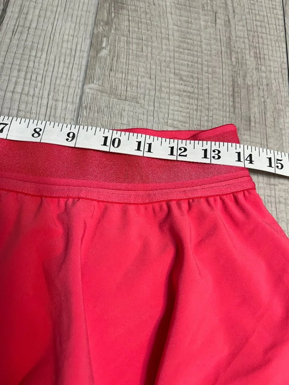 lululemon athletica measurements approx
